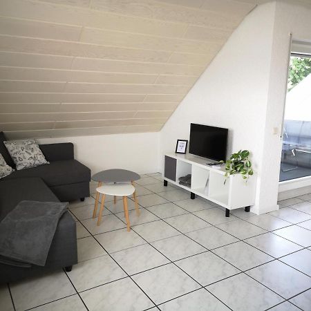 Familienfreundliche Ferienwohnung Mit Wohlfuehlbalkon Und Kostenlosem Parkplatz Nahe Messe Und Bodensee Meckenbeuren Exteriör bild