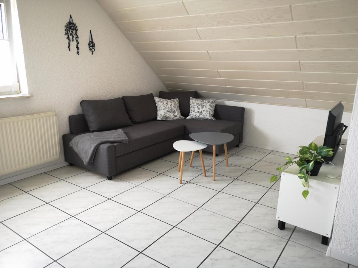 Familienfreundliche Ferienwohnung Mit Wohlfuehlbalkon Und Kostenlosem Parkplatz Nahe Messe Und Bodensee Meckenbeuren Exteriör bild