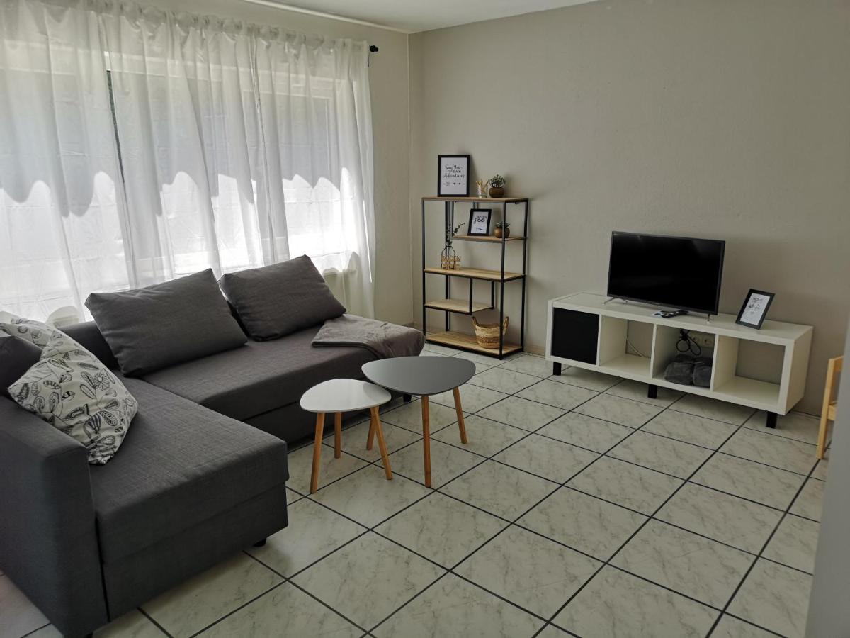 Familienfreundliche Ferienwohnung Mit Wohlfuehlbalkon Und Kostenlosem Parkplatz Nahe Messe Und Bodensee Meckenbeuren Exteriör bild